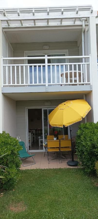 T2 Residence Avec Piscine Chauffee De Mai A Sept Saint-Jean-dʼOrbetiers Exterior foto